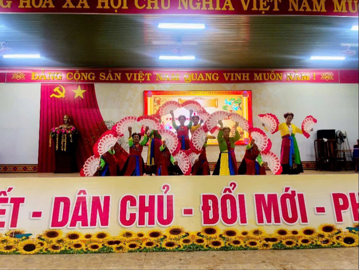 VAN NGHẸ CHÚC MUNG